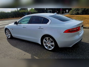 Used Jaguar XE 2016 for sale - 79475634: Photo
