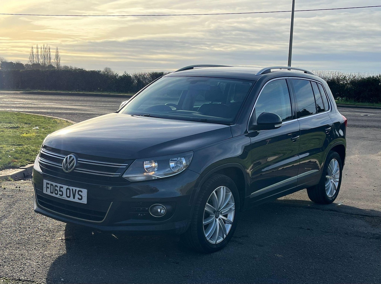 Used Volkswagen Tiguan 2015 for sale - 77794125: Photo 2