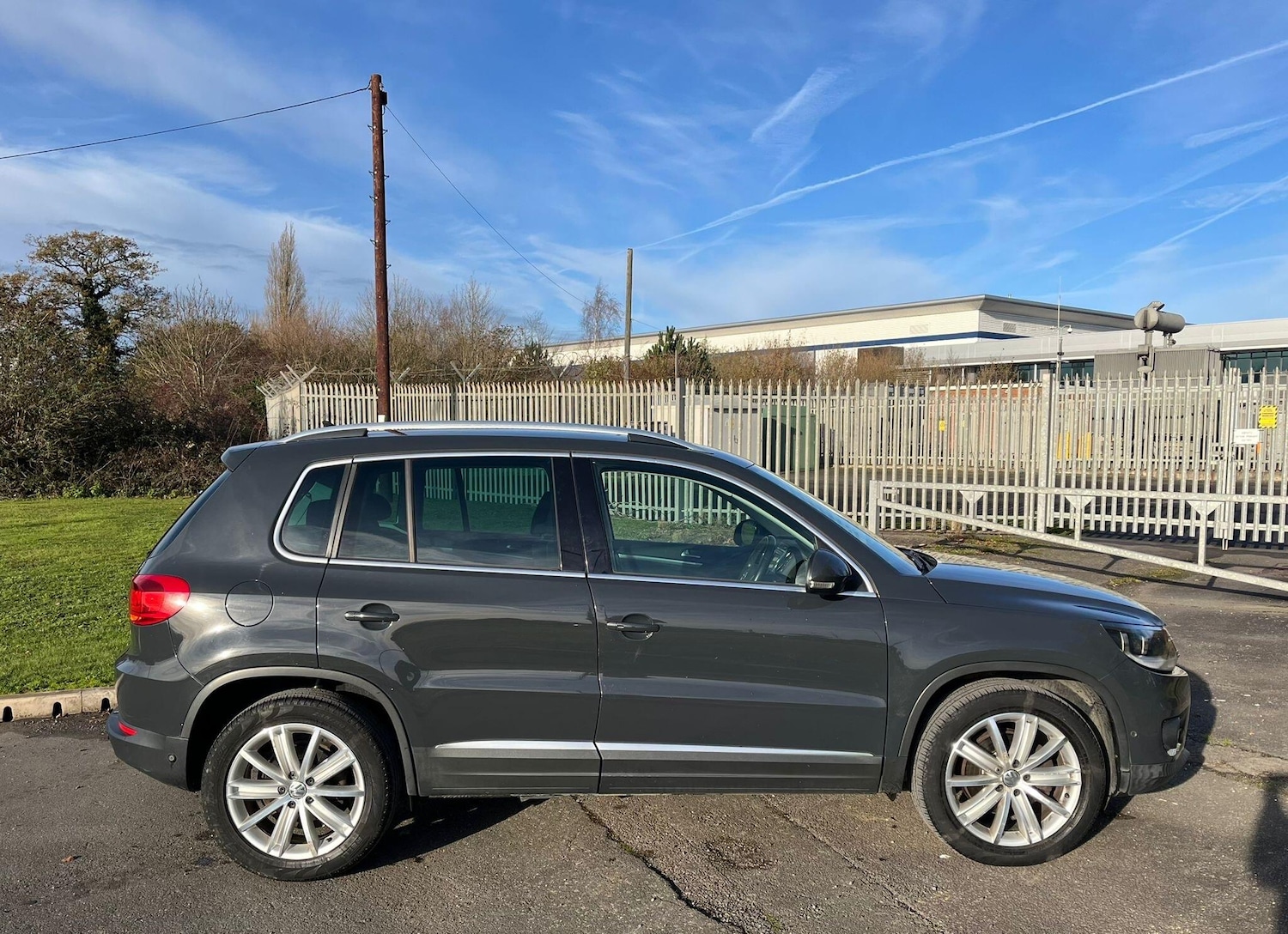 Used Volkswagen Tiguan 2015 for sale - 77794125: Photo 5