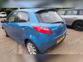 Used Mazda Mazda2 2010 for sale - 79348740: Photo