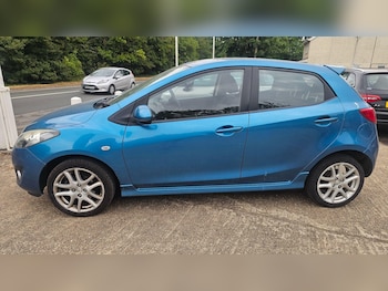 Used Mazda Mazda2 2010 for sale - 79348740: Photo