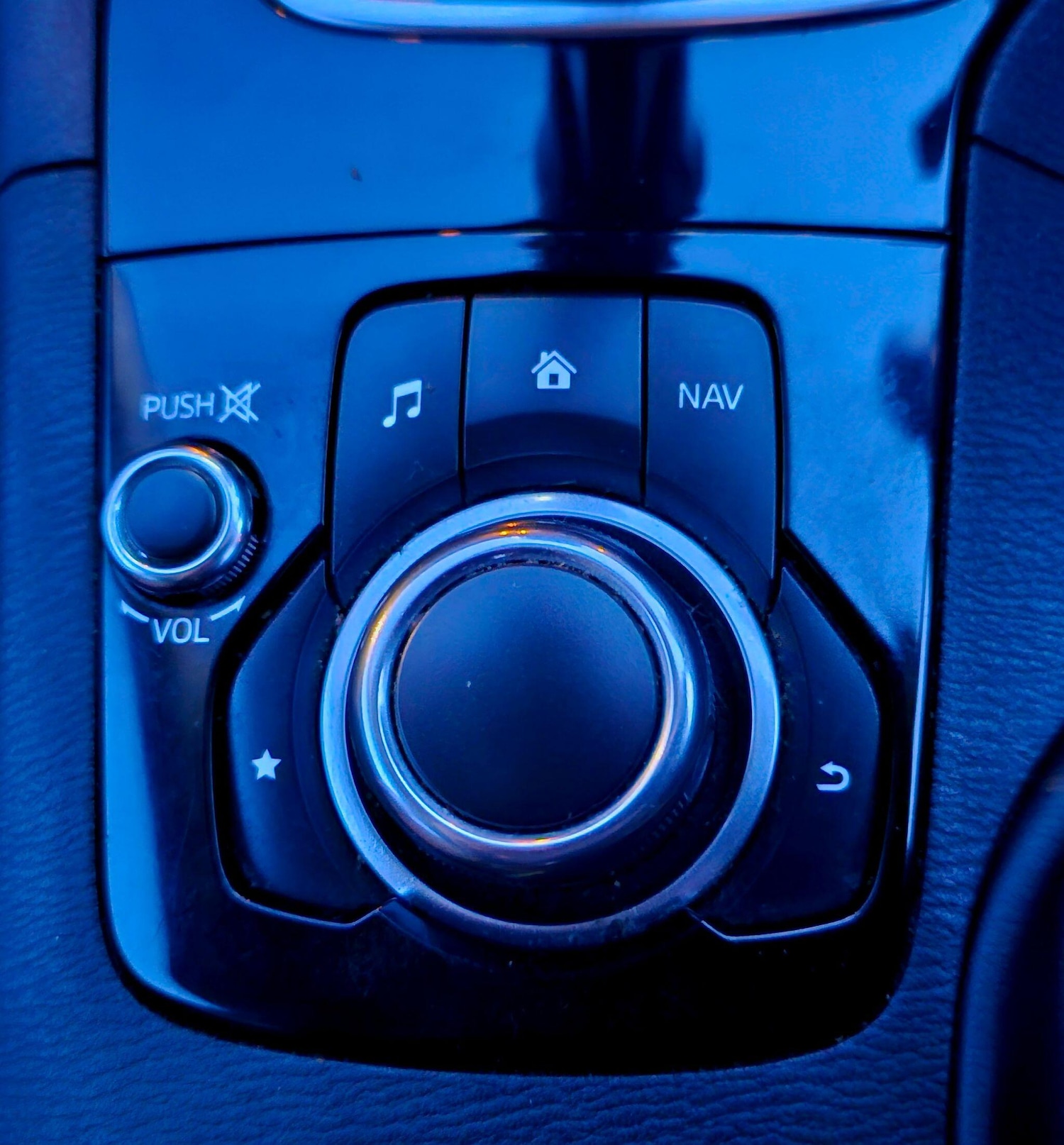 Used Mazda Mazda3 2014 for sale - 77982529: Photo 25