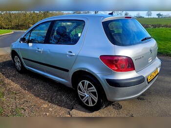 Used Peugeot 307 2003 for sale - 77940631: Photo