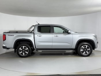 Used Volkswagen Amarok 2024 for sale - 79433686: Photo