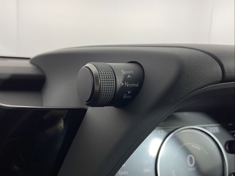 Used Lexus UX 2023 for sale - 76981226: Photo 20