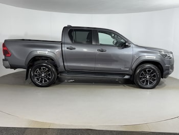 Used Toyota Hilux 2023 for sale - 78825990: Photo