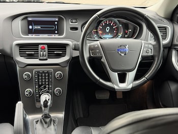 Used Volvo V40 2014 for sale - 78941706: Photo