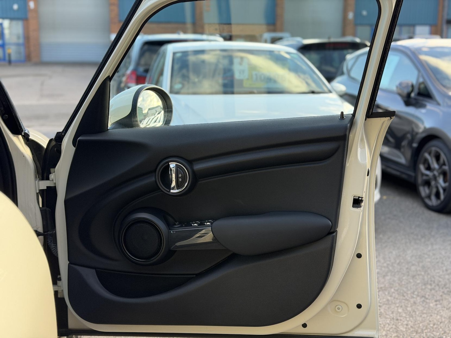 Used MINI Hatch 2015 for sale - 76387565: Photo 16