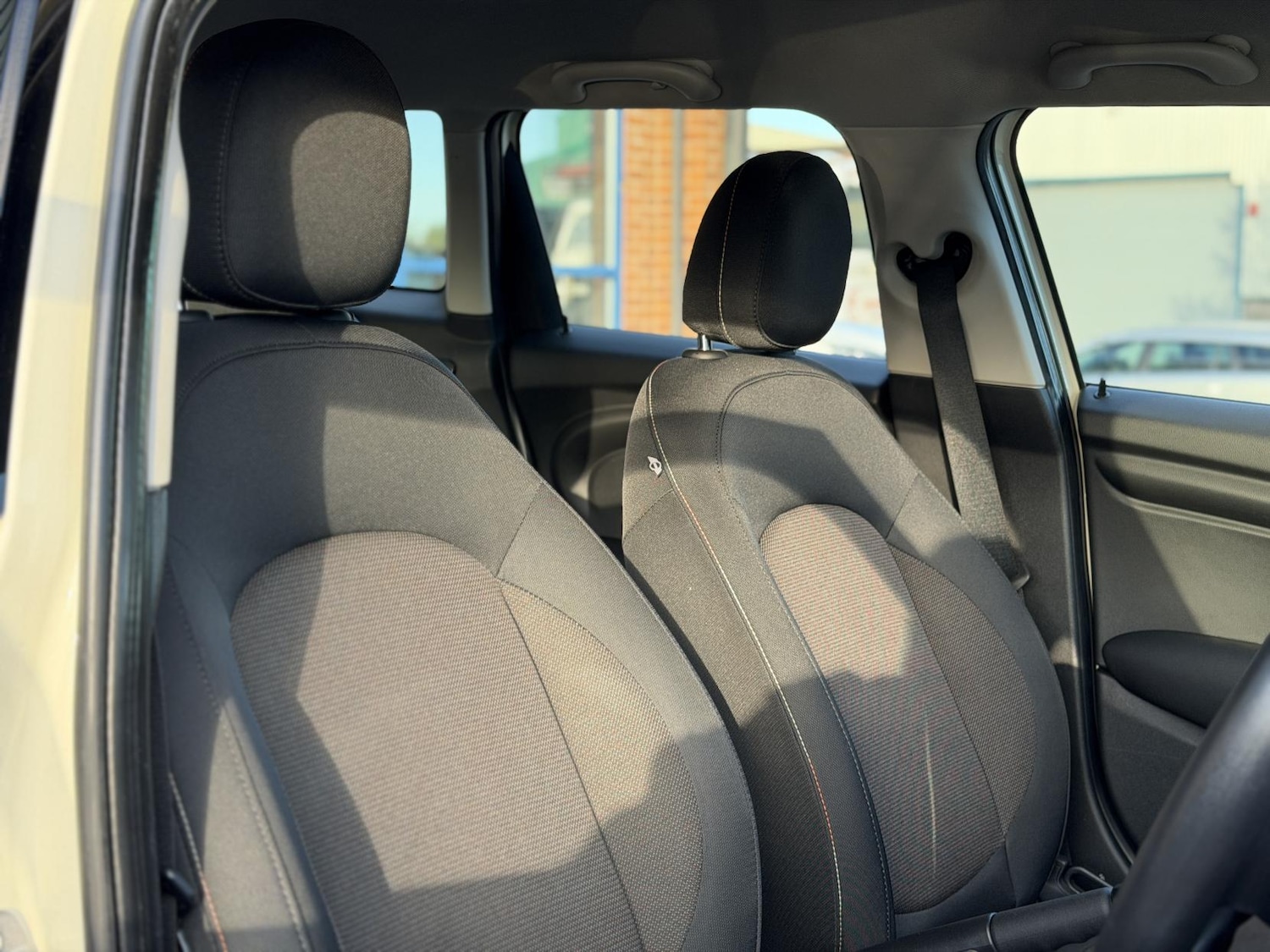 Used MINI Hatch 2015 for sale - 76387565: Photo 17