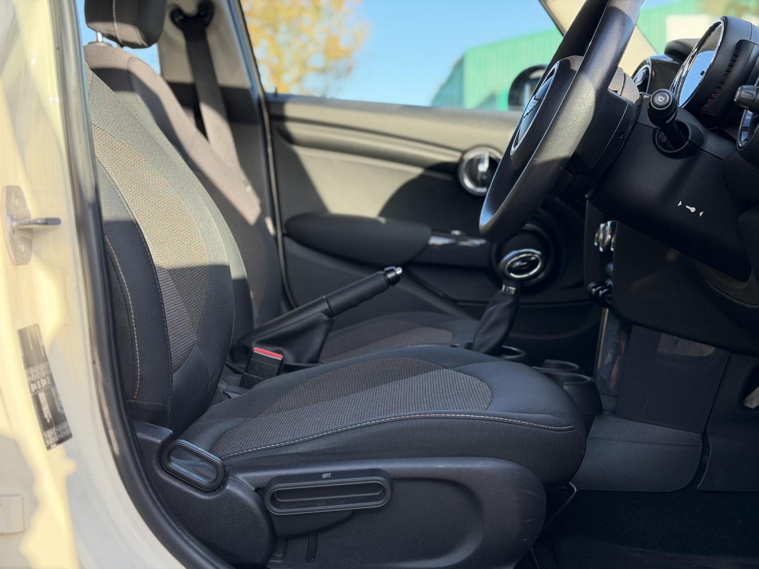 Used MINI Hatch 2015 for sale - 76387565: Photo 18