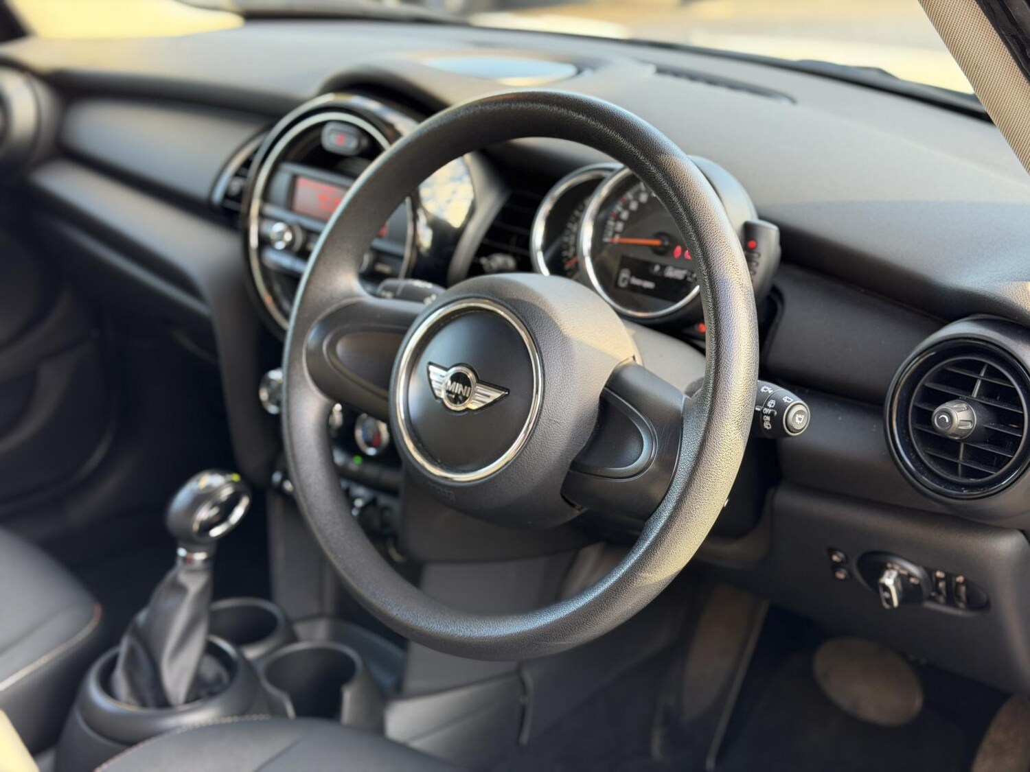 Used MINI Hatch 2015 for sale - 76387565: Photo 19