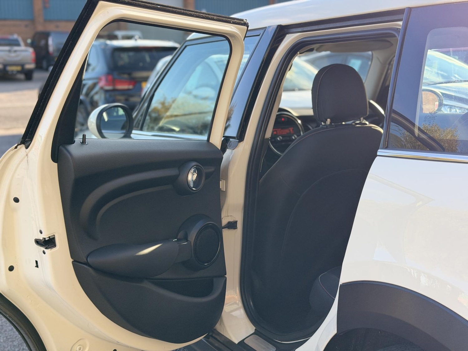 Used MINI Hatch 2015 for sale - 76387565: Photo 37