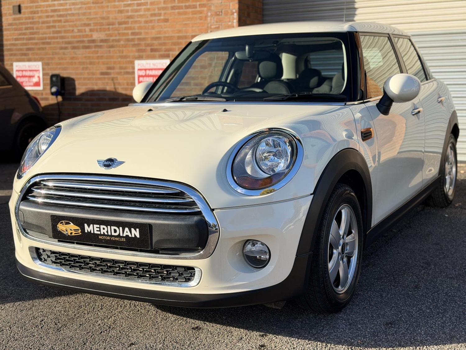 Used MINI Hatch 2015 for sale - 76387565: Photo 5