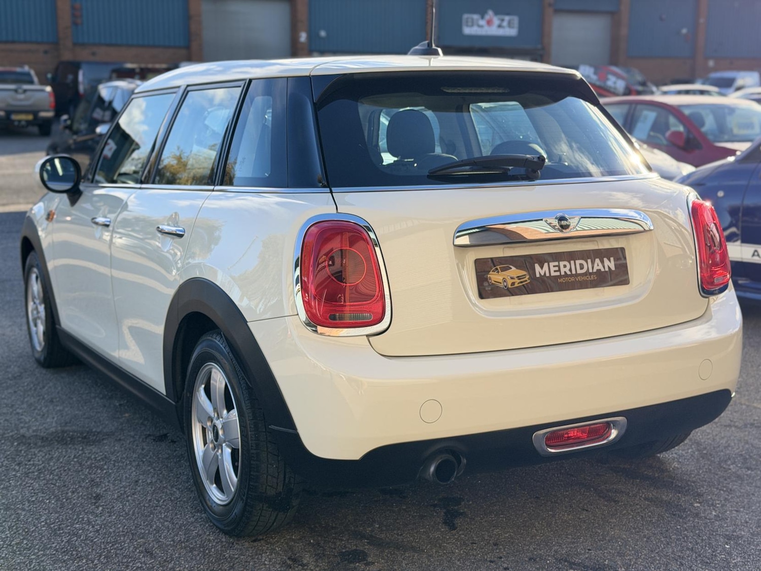 Used MINI Hatch 2015 for sale - 76387565: Photo 9