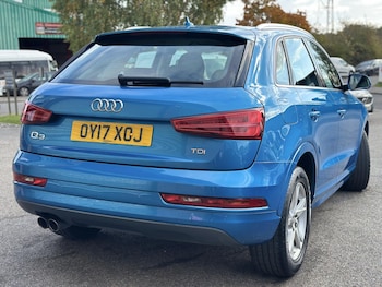 Used Audi Q3 2017 for sale - 76222956: Photo 2