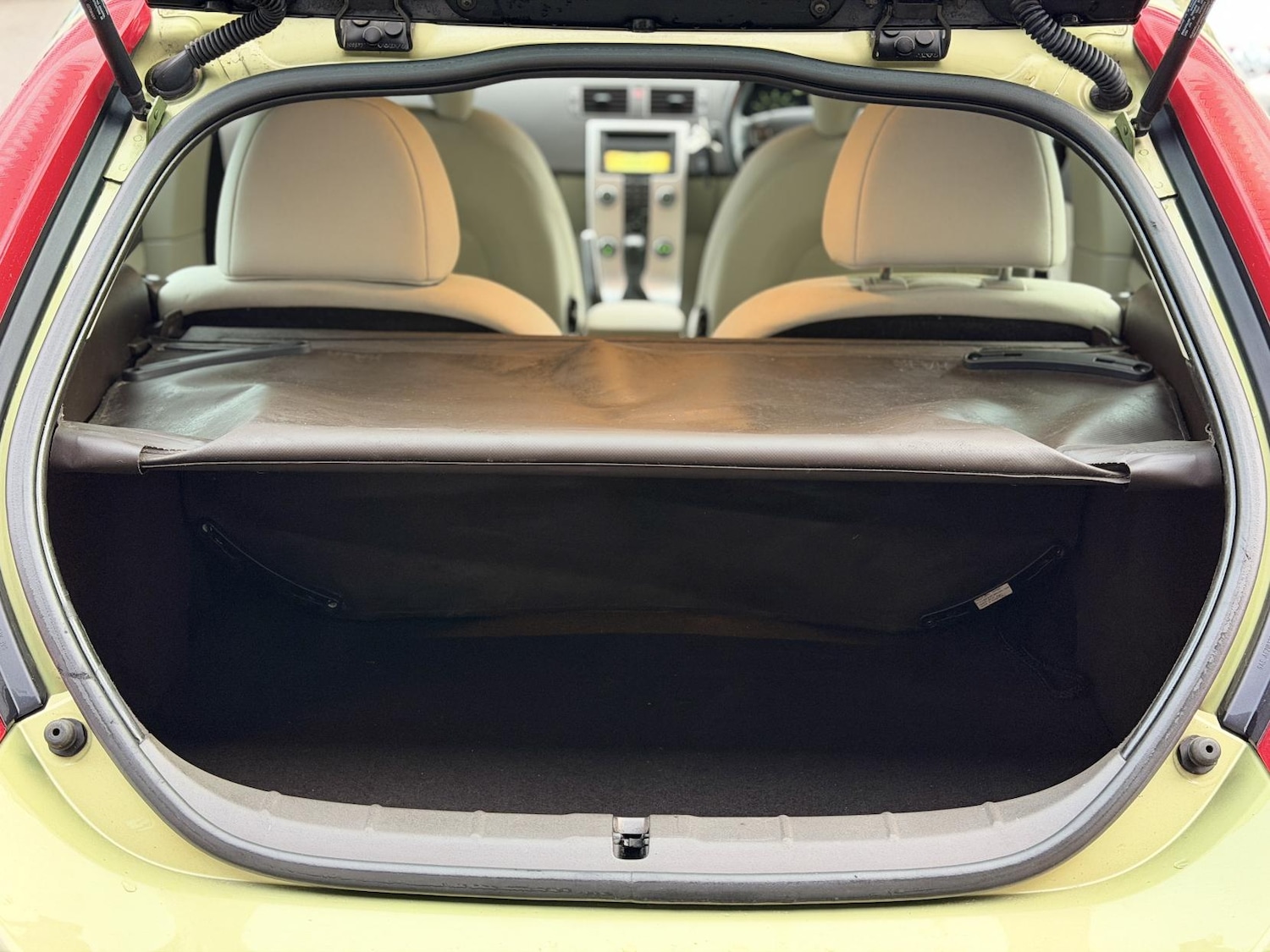 Used Volvo C30 2010 for sale - 76960686: Photo 5