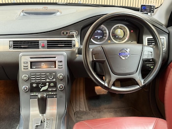 Used Volvo V70 2011 for sale - 79528123: Photo