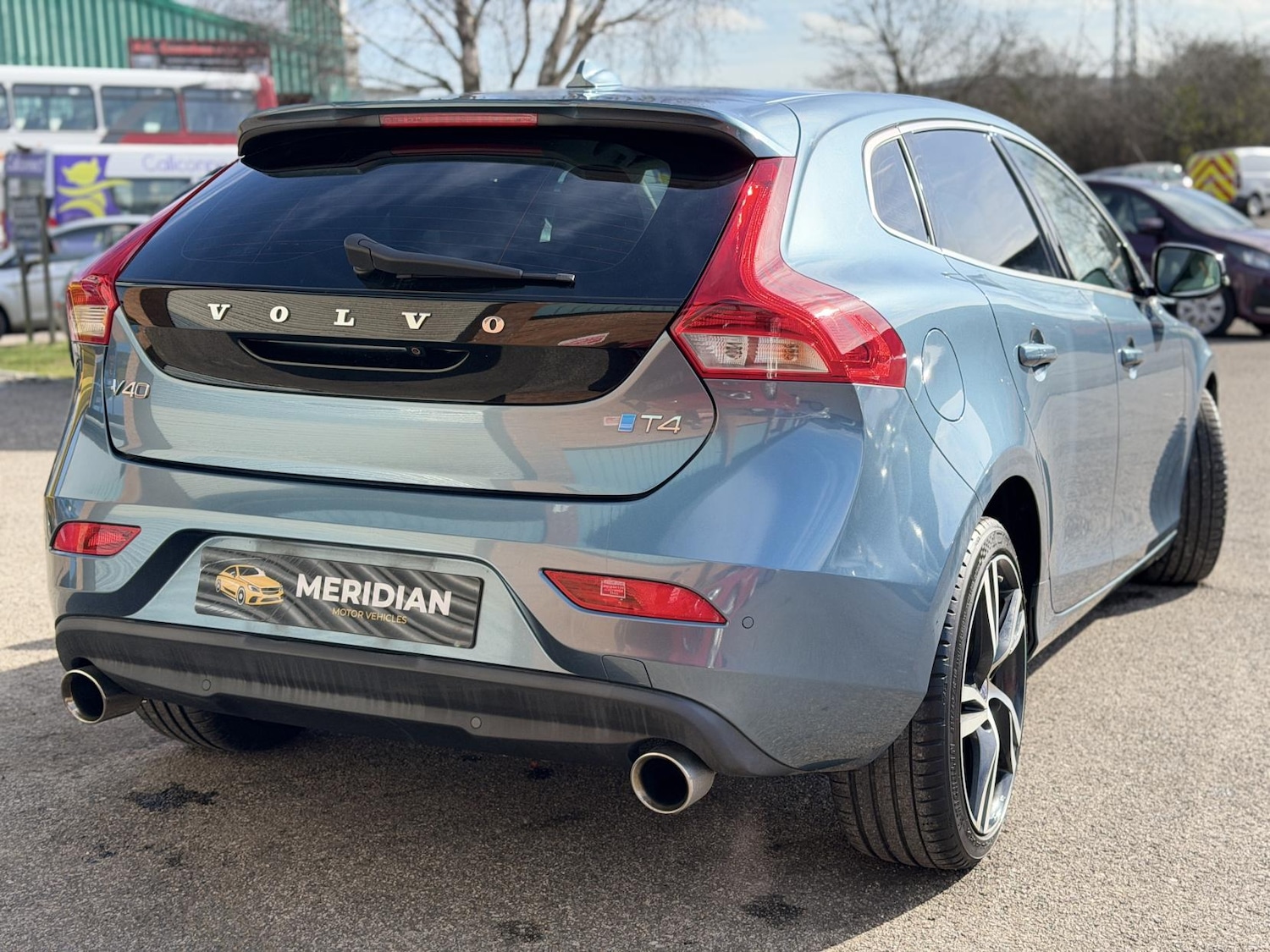 Used Volvo V40 2013 for sale - 77763000: Photo 2