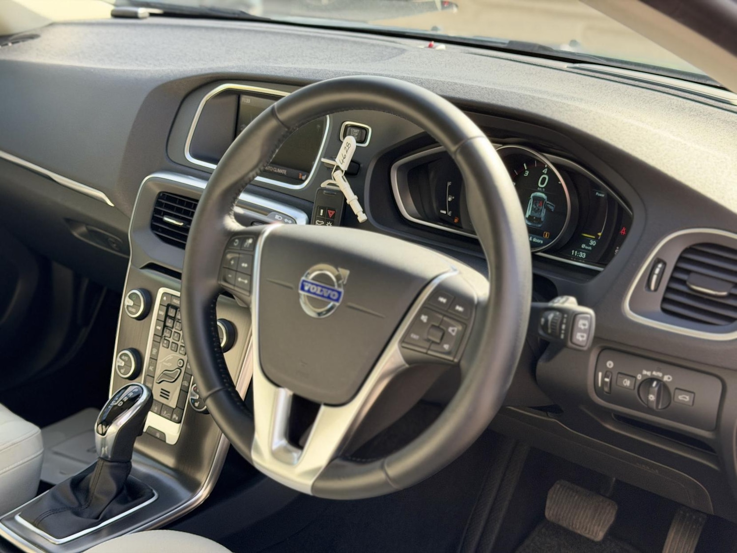 Used Volvo V40 2013 for sale - 77763000: Photo 20