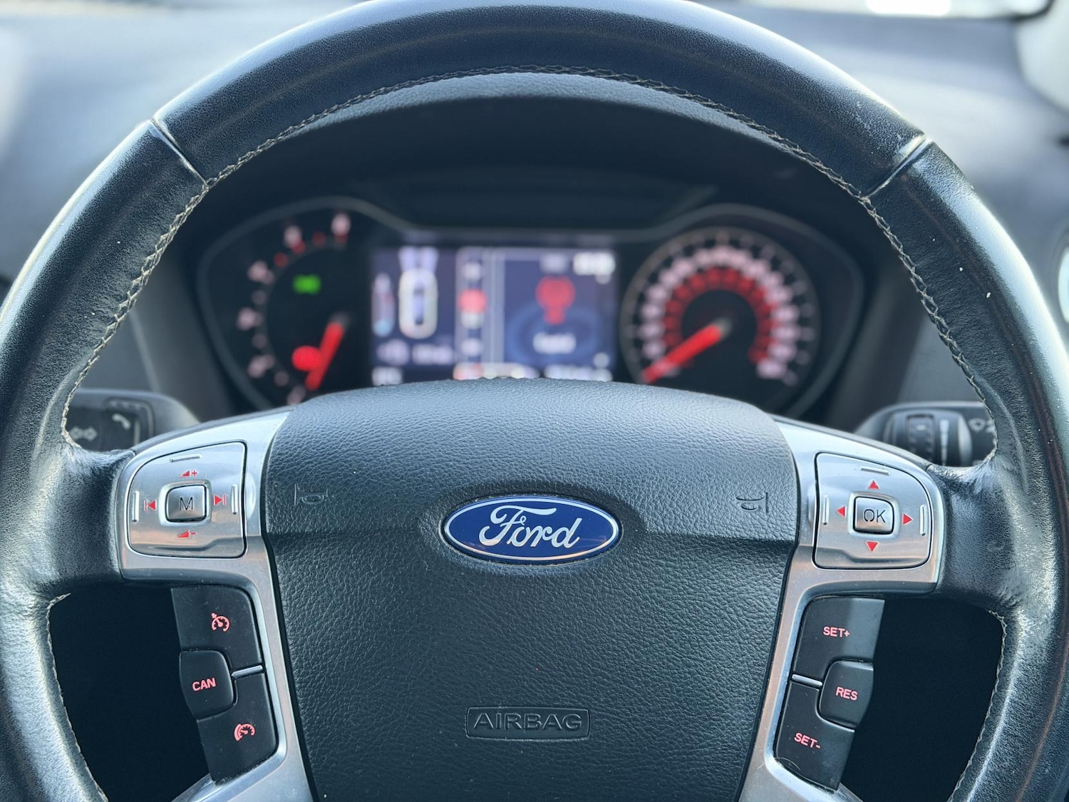 Used Ford Mondeo 2014 for sale - 76782119: Photo 20