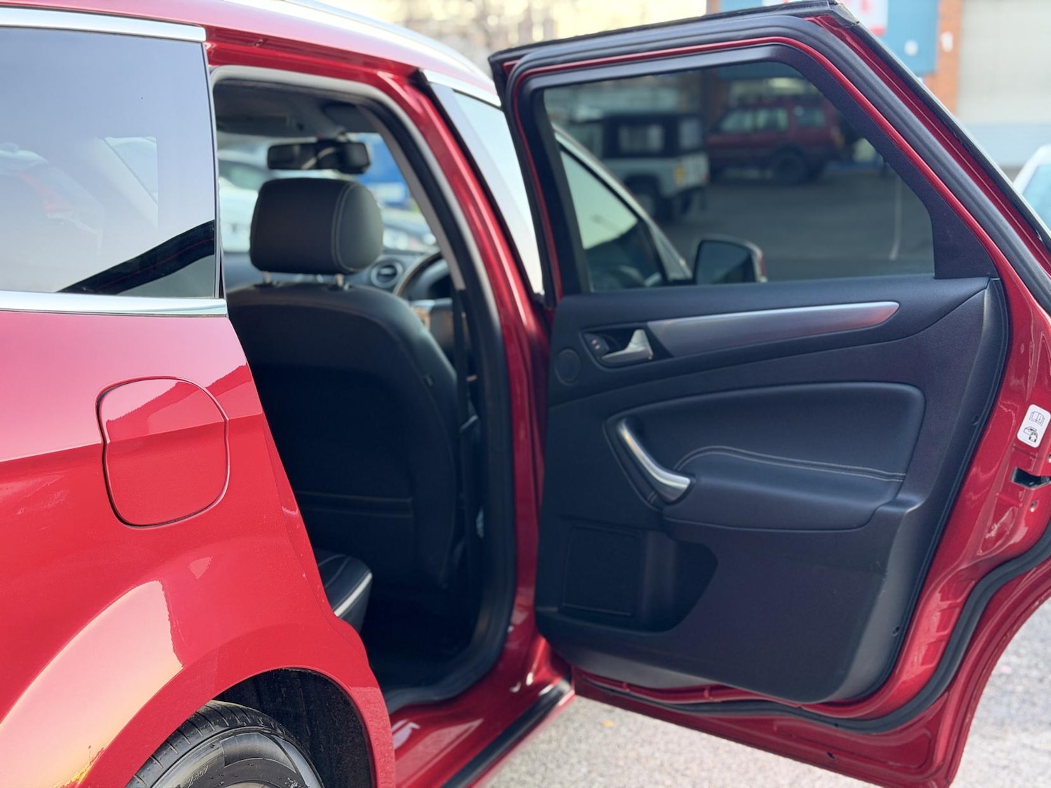 Used Ford Mondeo 2014 for sale - 76782119: Photo 35