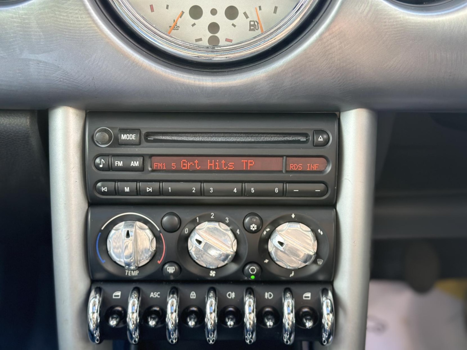 Vehicle 29