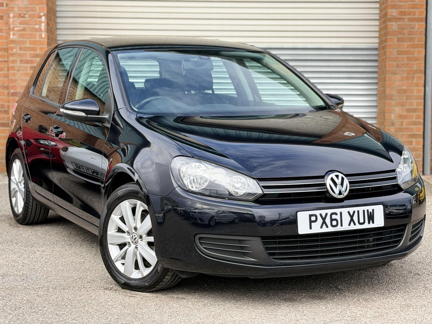Used Volkswagen Golf 2011 for sale - 77644135: Photo 1