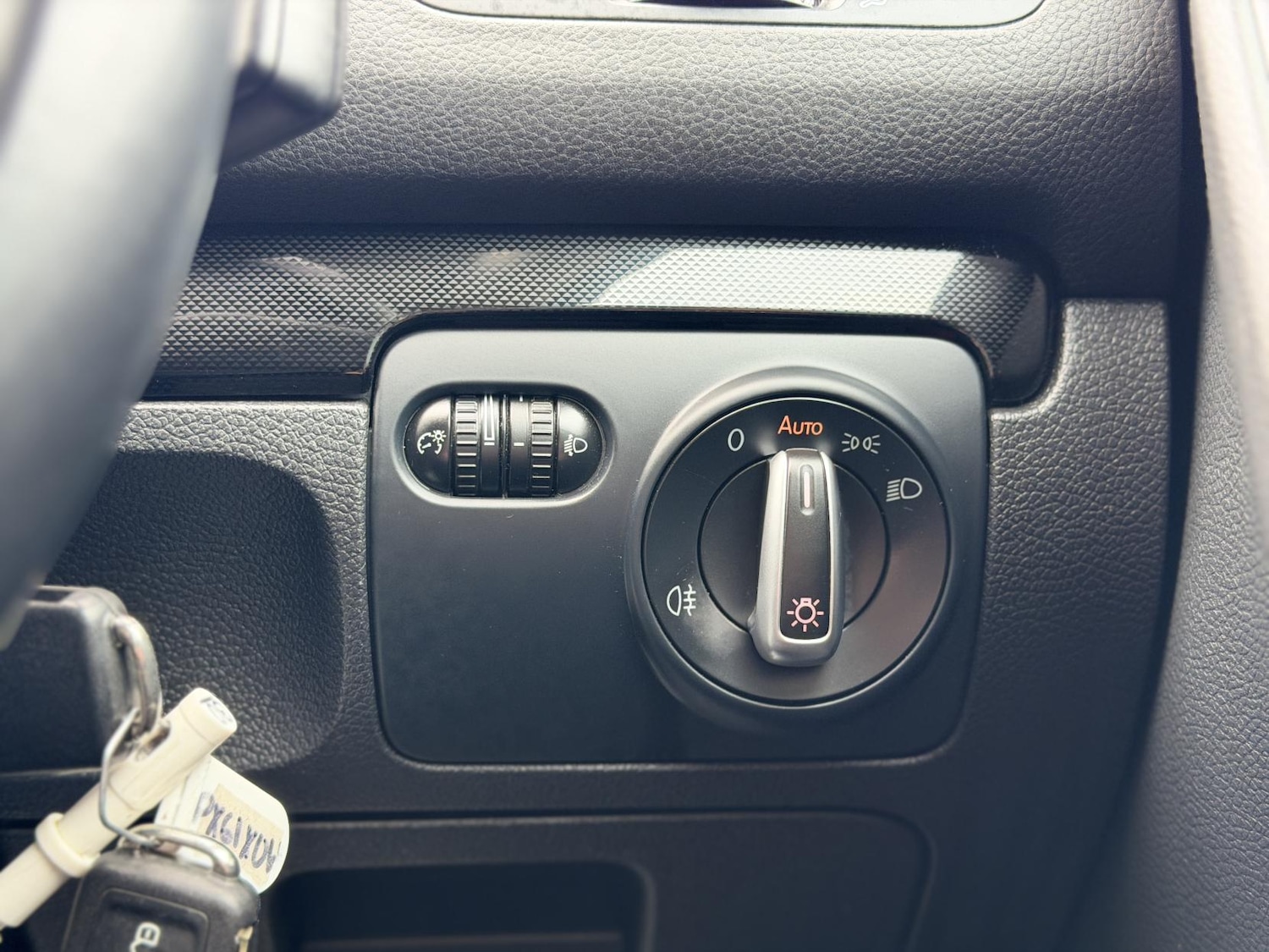 Used Volkswagen Golf 2011 for sale - 77644135: Photo 19