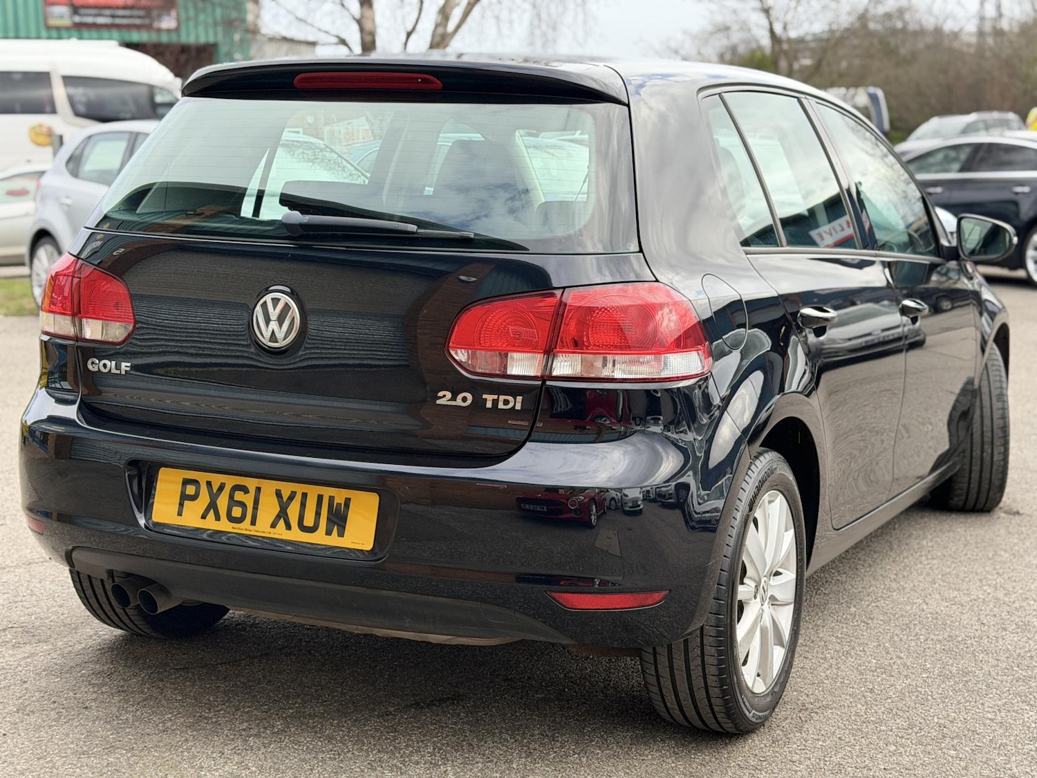 Used Volkswagen Golf 2011 for sale - 77644135: Photo 2