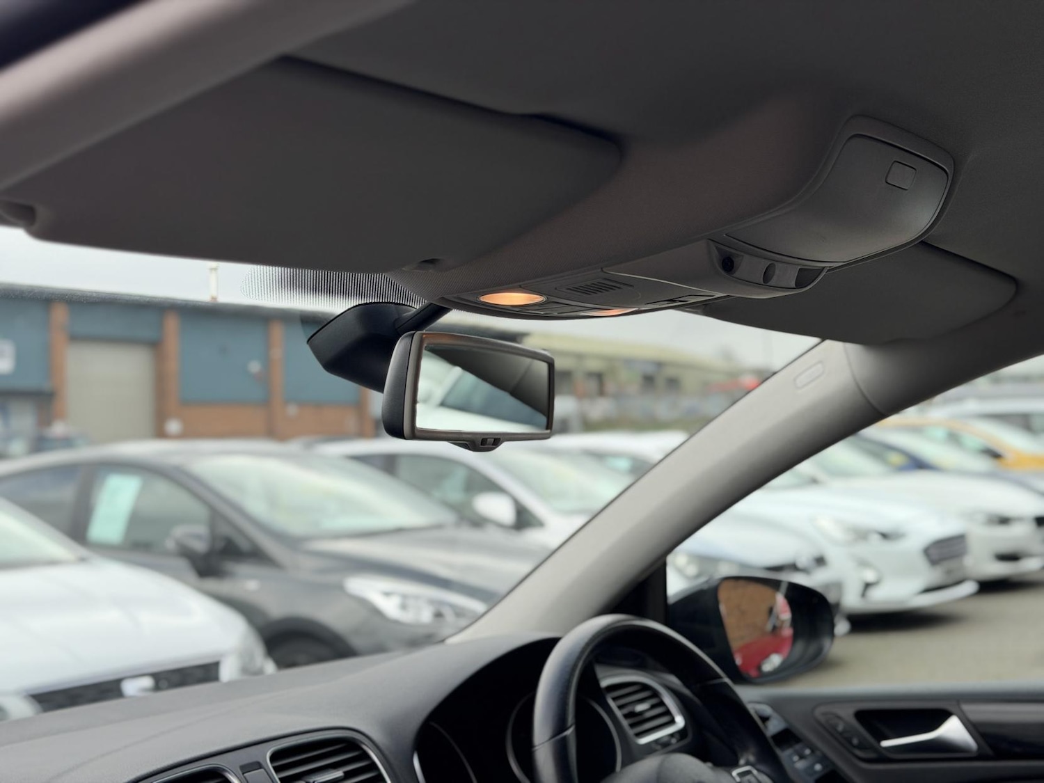 Used Volkswagen Golf 2011 for sale - 77644135: Photo 30