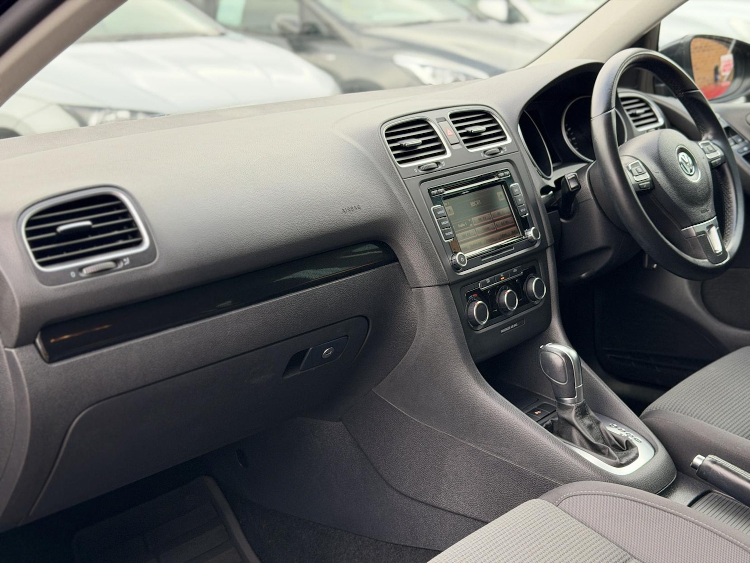 Used Volkswagen Golf 2011 for sale - 77644135: Photo 31