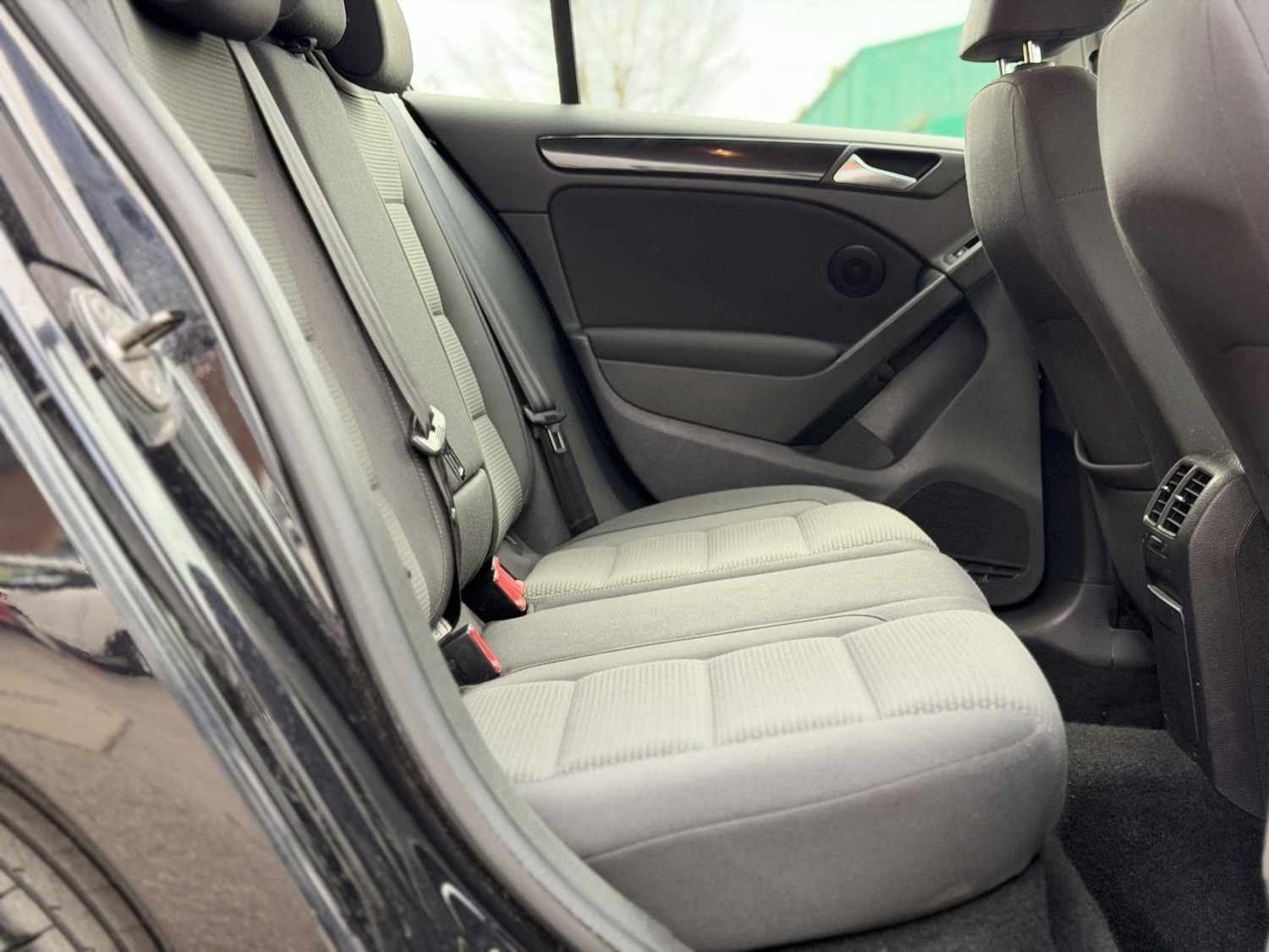 Used Volkswagen Golf 2011 for sale - 77644135: Photo 35