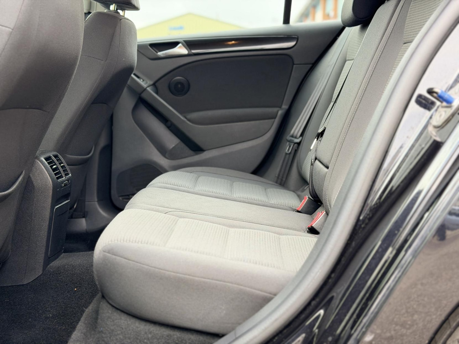 Used Volkswagen Golf 2011 for sale - 77644135: Photo 38