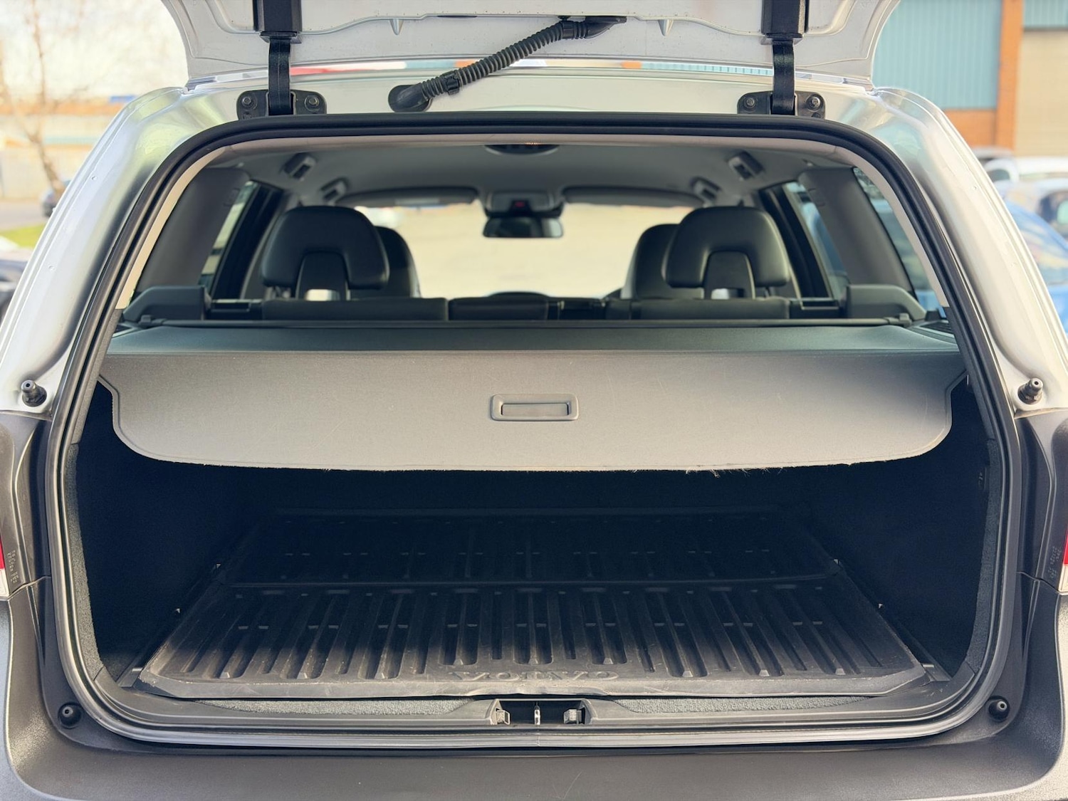 Used Volvo XC70 2014 for sale - 78152963: Photo 14