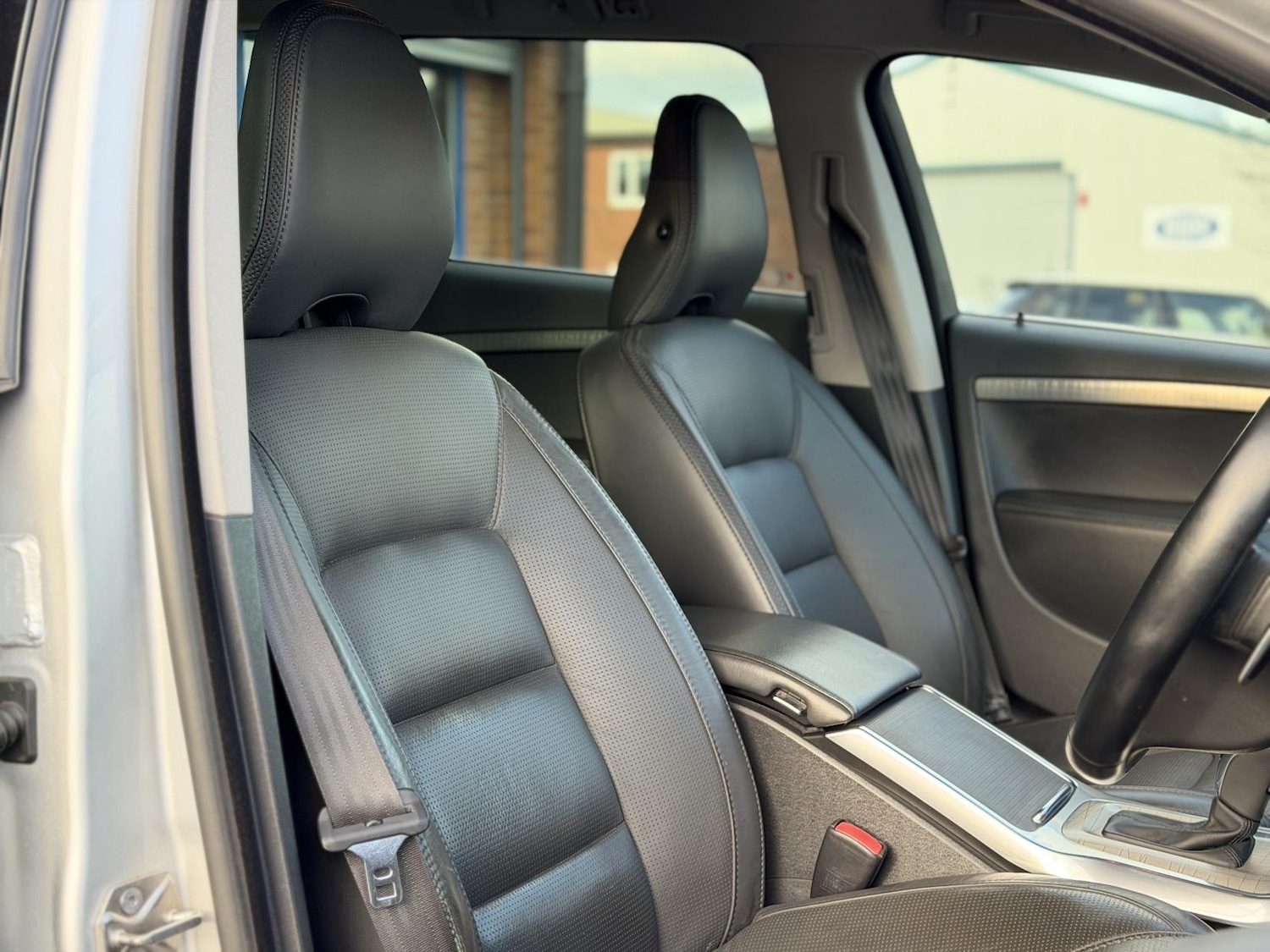 Used Volvo XC70 2014 for sale - 78152963: Photo 17