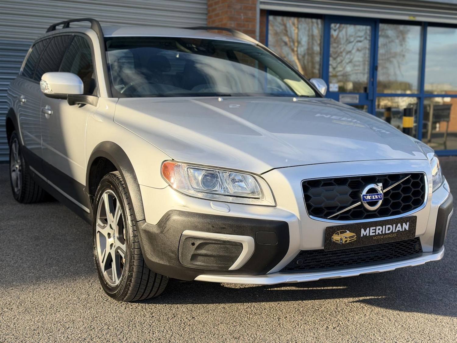 Used Volvo XC70 2014 for sale - 78152963: Photo 4