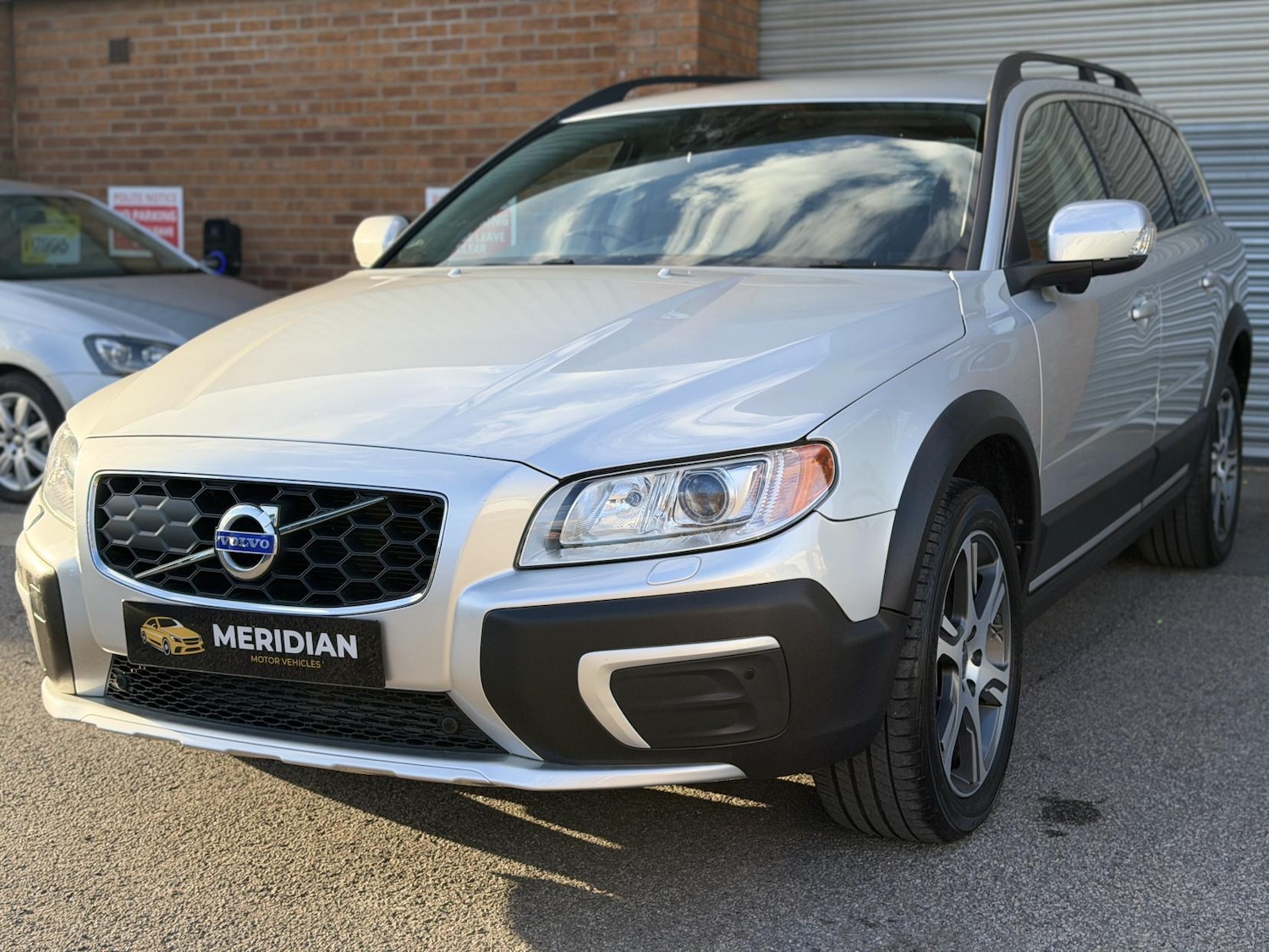 Used Volvo XC70 2014 for sale - 78152963: Photo 5
