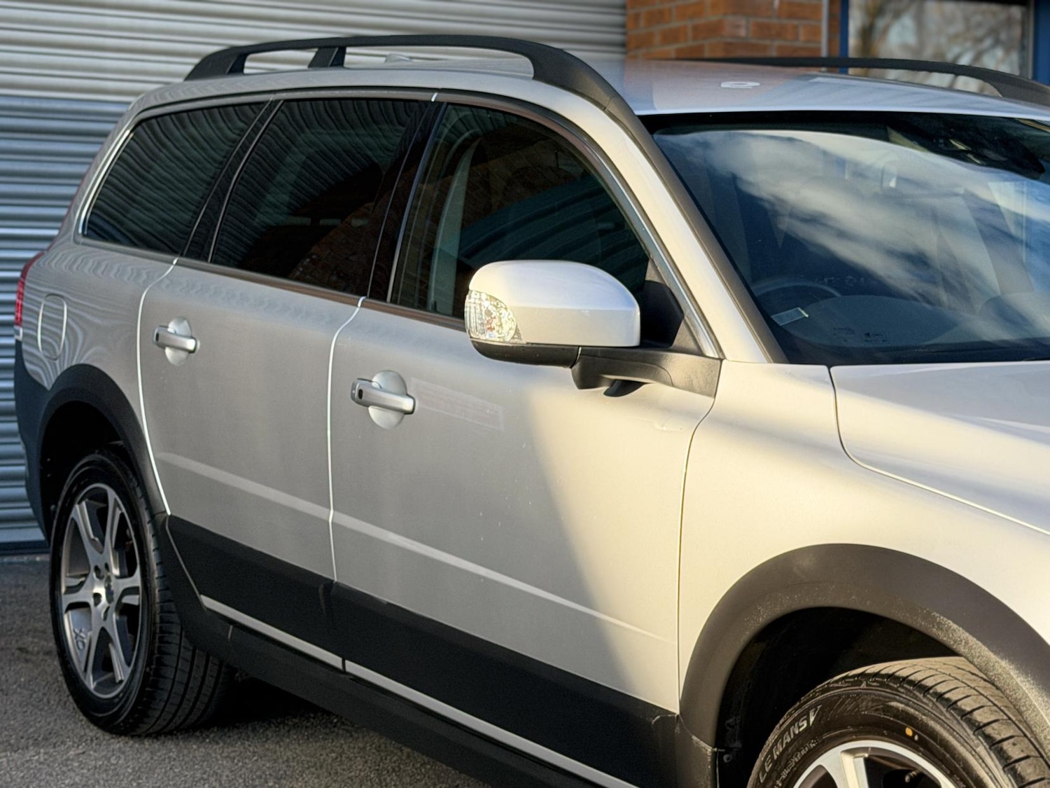 Used Volvo XC70 2014 for sale - 78152963: Photo 7