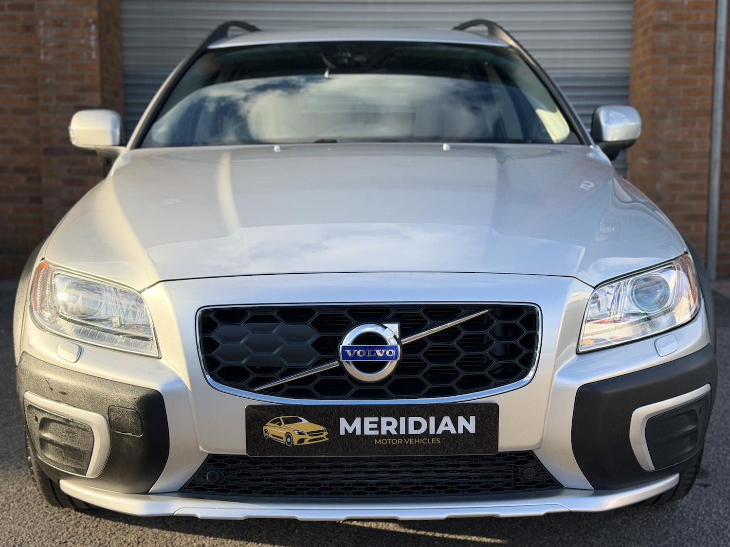 Used Volvo XC70 2014 for sale - 78152963: Photo 8