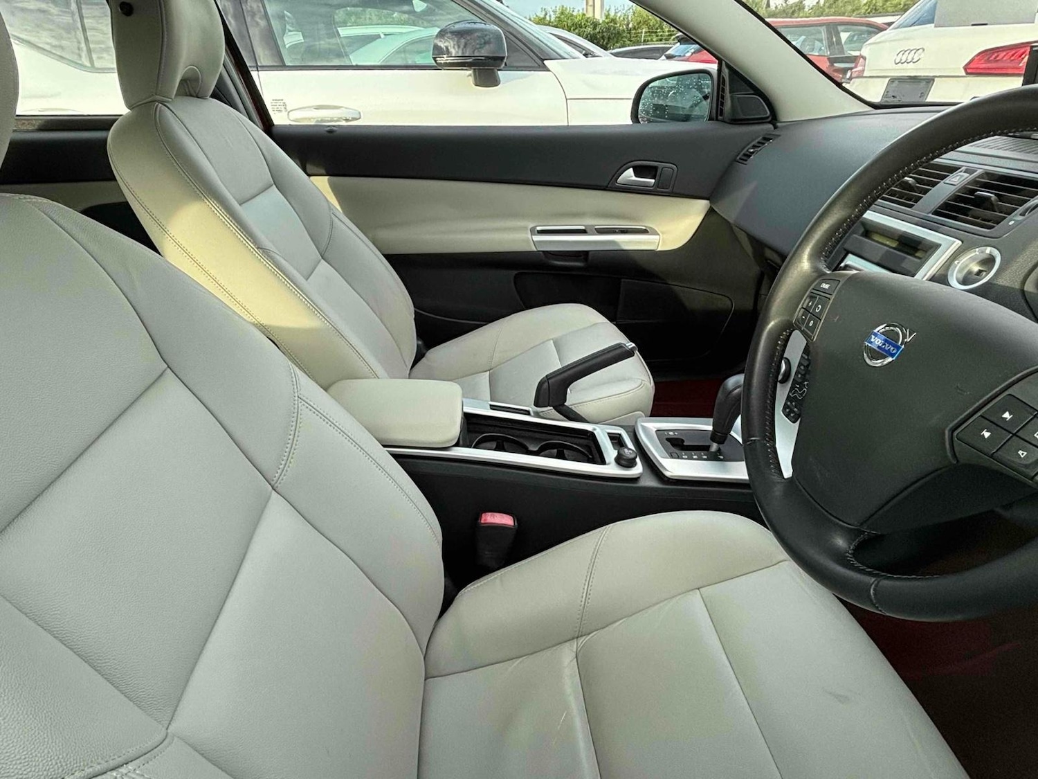 Used Volvo C30 2010 for sale - 77532308: Photo 5