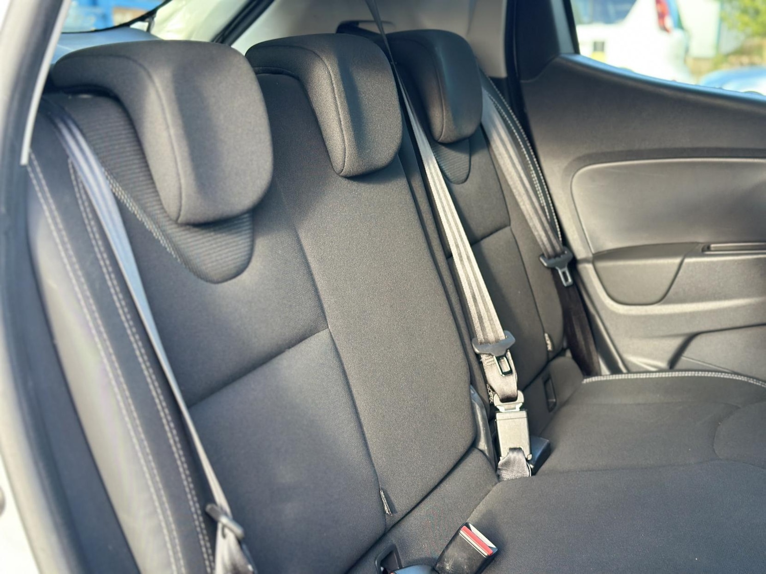 Used Renault Clio for sale - 77519435: Photo 36