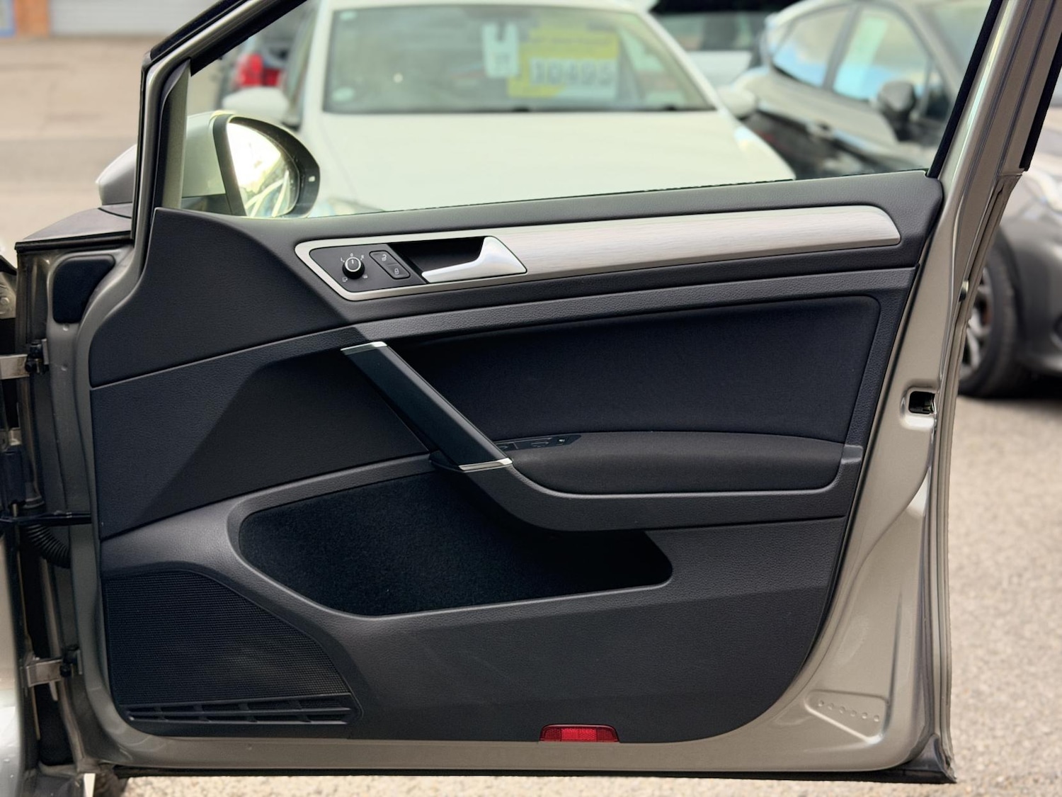 Used Volkswagen Golf 2014 for sale - 76382502: Photo 16