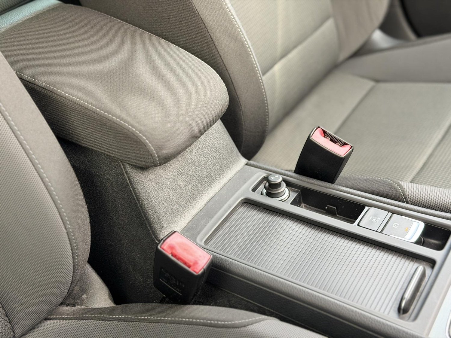 Used Volkswagen Golf 2014 for sale - 76382502: Photo 27