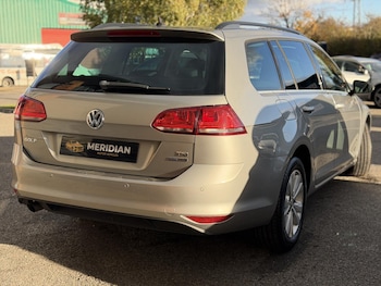 Used Volkswagen Golf 2014 for sale - 76382502: Photo