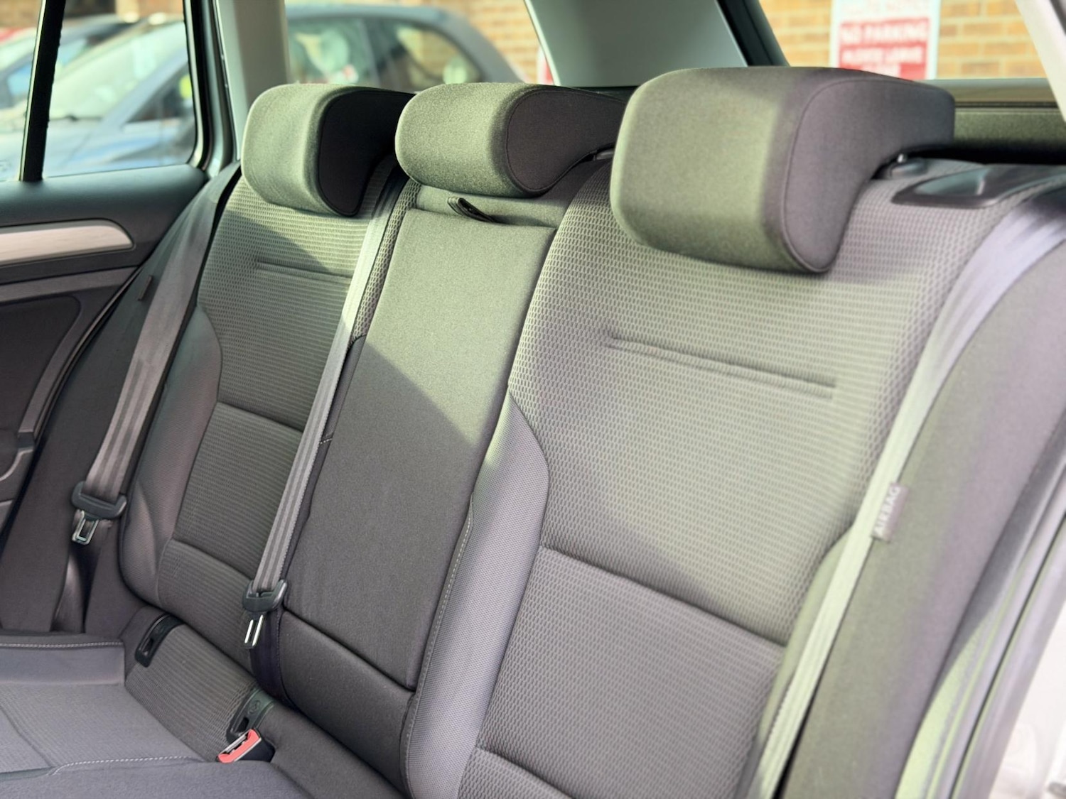 Used Volkswagen Golf 2014 for sale - 76382502: Photo 38