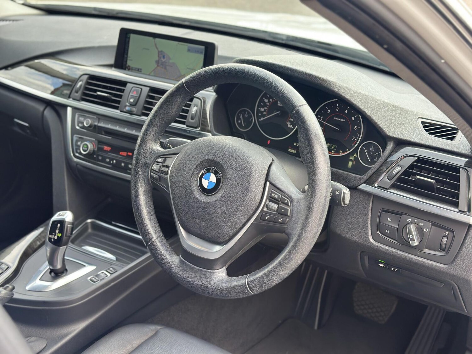 Used BMW 3 Series 2025 for sale - 77525280: Photo 19