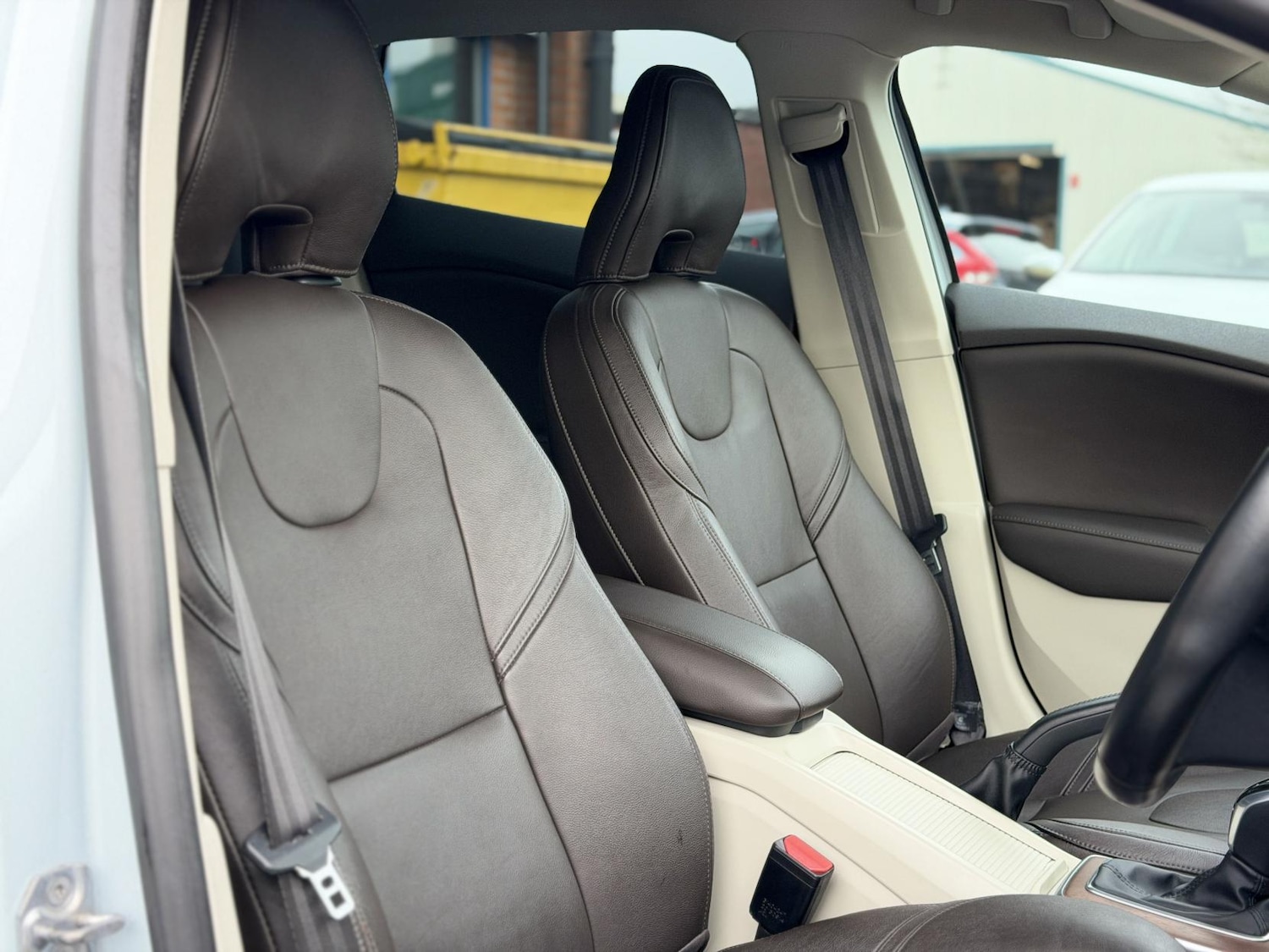 Used Volvo V40 2015 for sale - 77778694: Photo 19