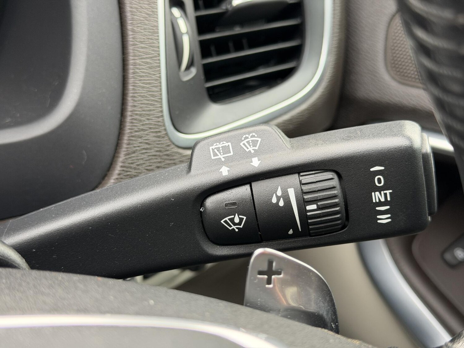 Used Volvo V40 2015 for sale - 77778694: Photo 22