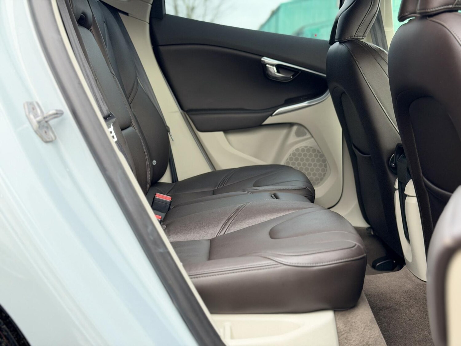 Used Volvo V40 2015 for sale - 77778694: Photo 31