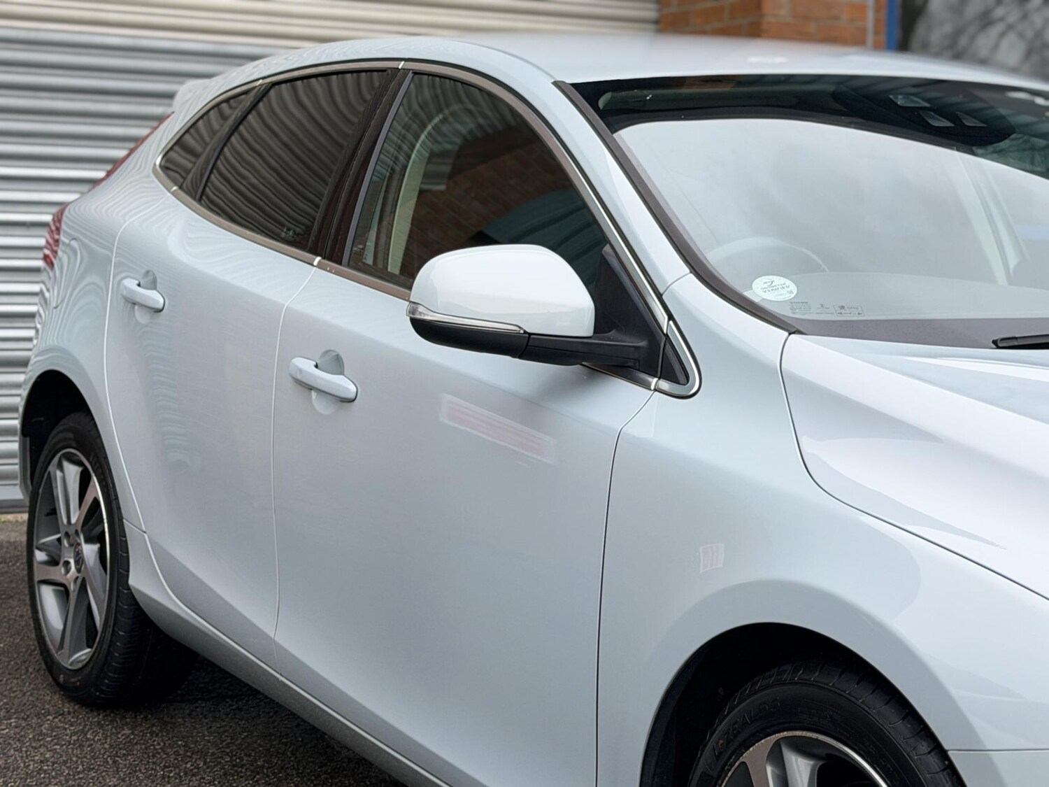 Used Volvo V40 2015 for sale - 77778694: Photo 6